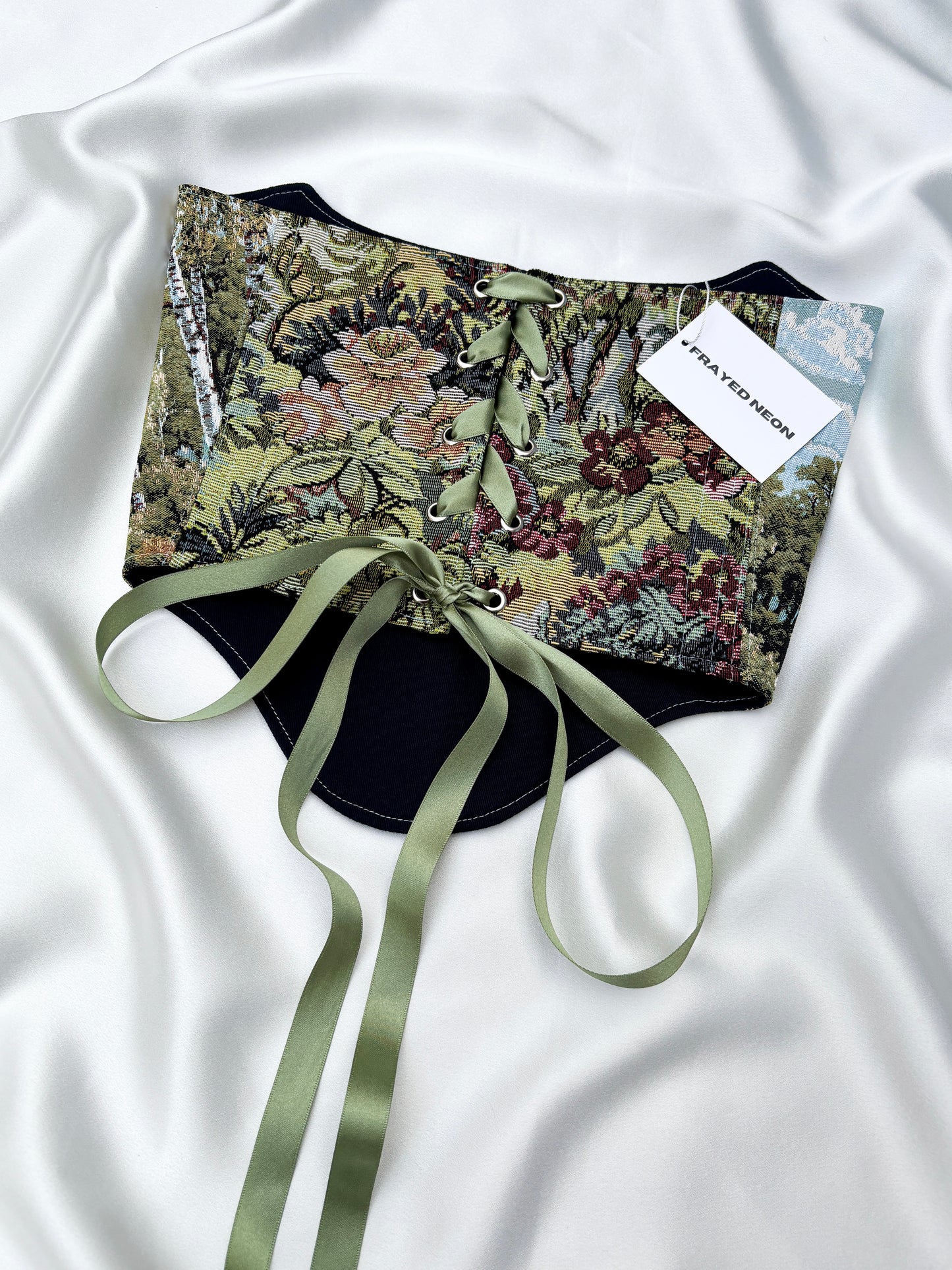 'Lakeside Grace' Corset | XS Straight Bust