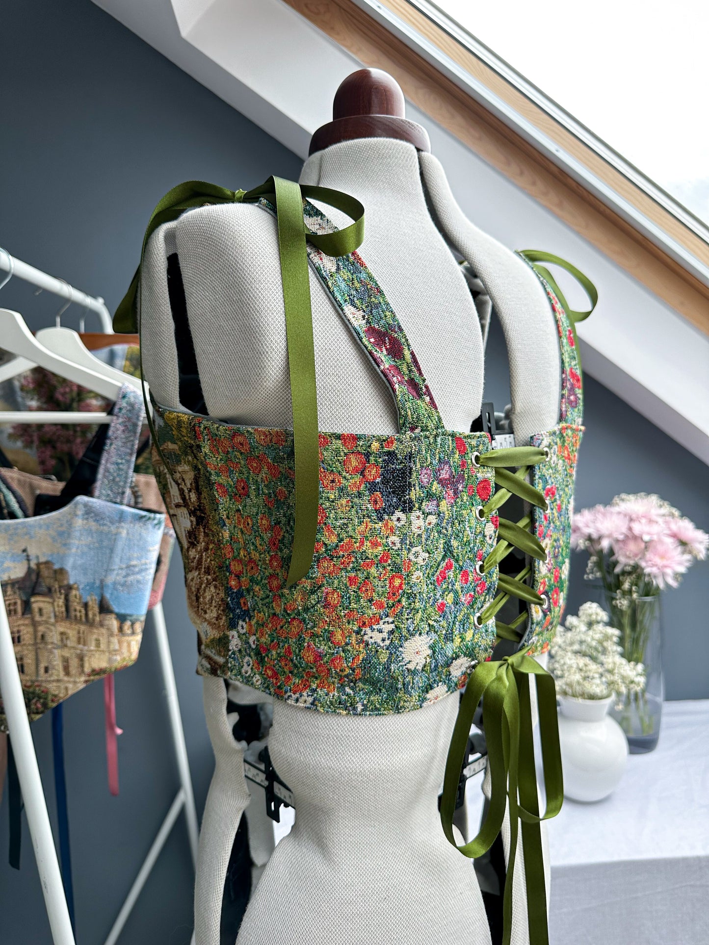 'Italian Dreamscape' Corset | XL Curved Bust