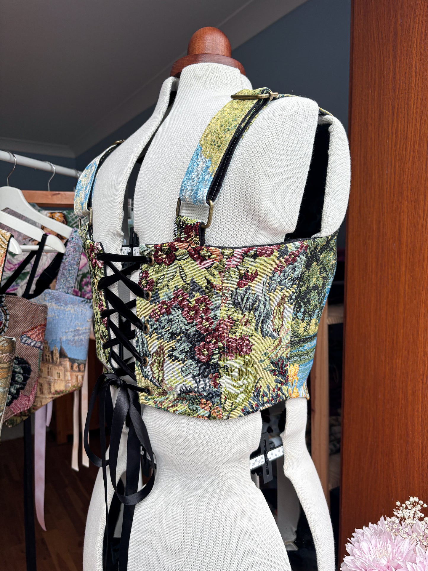 'Weeping Willow' Corset | L Curved Bust