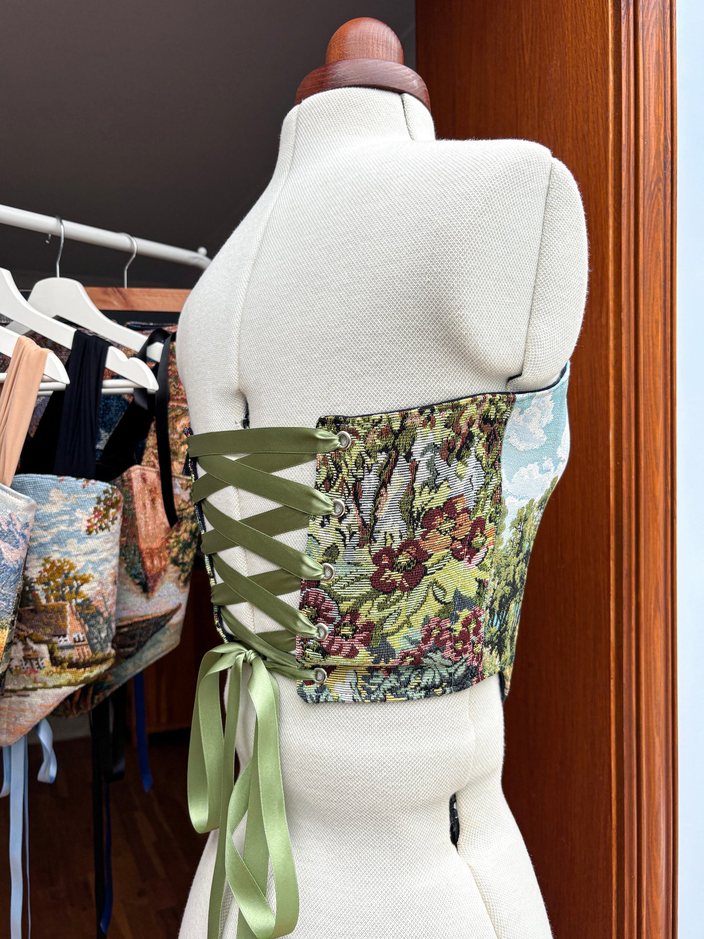 'Lakeside Grace' Corset | XS Straight Bust