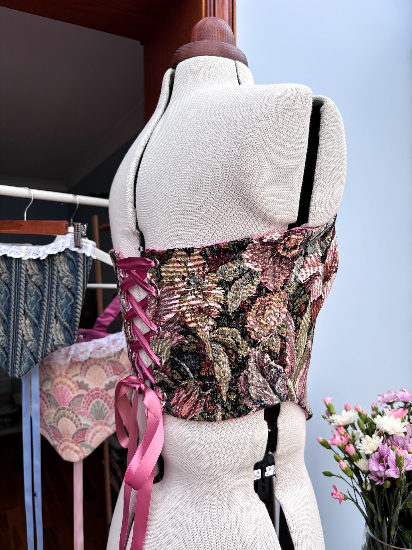 ‘Flowerbed Folly' Corset | M Curved Bust