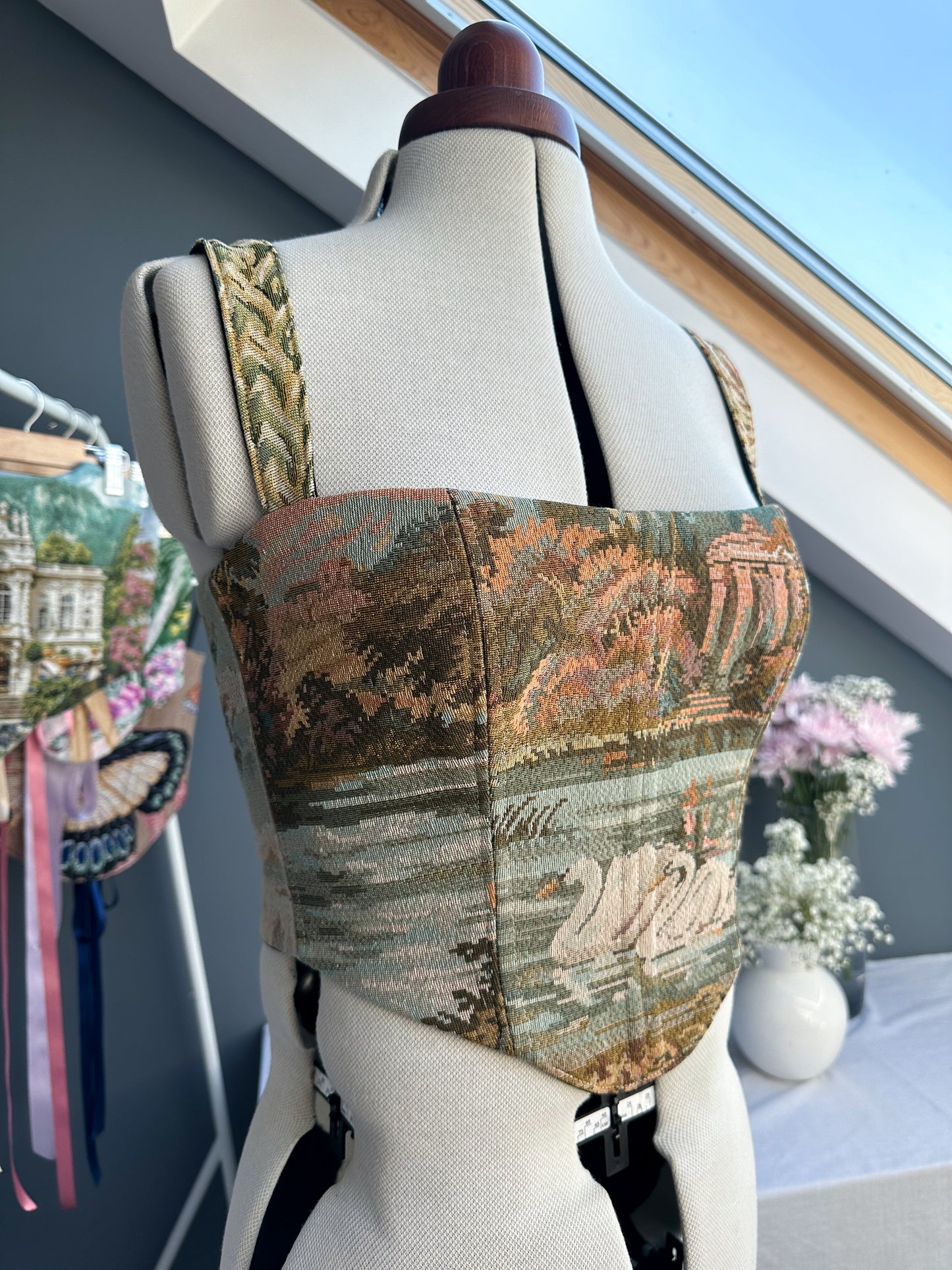 'Silken Swans' Corset | M Curved Bust