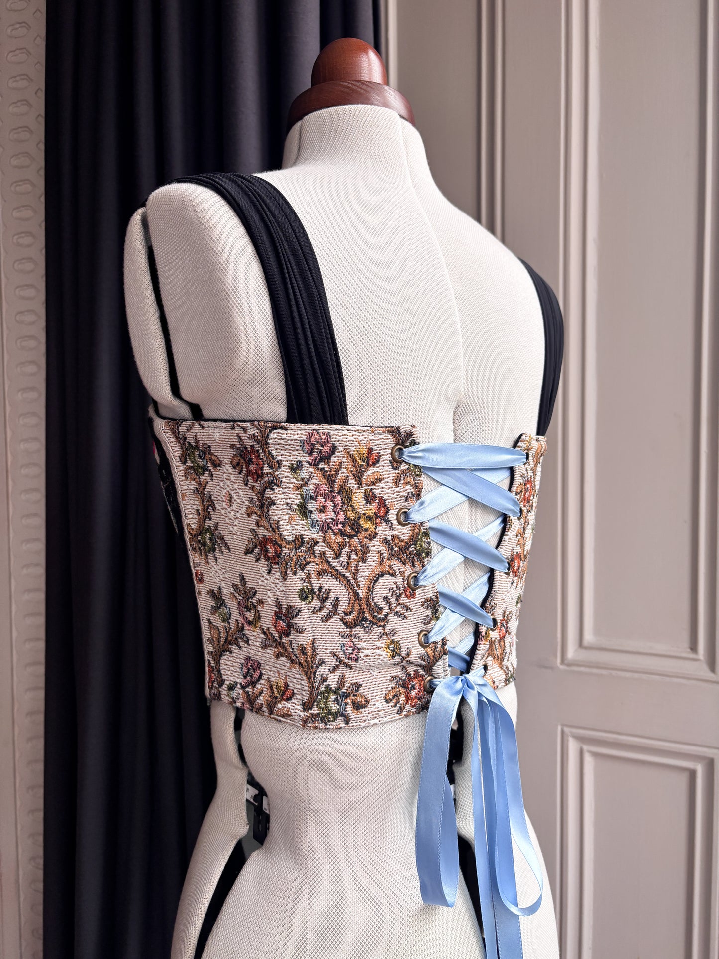 'Blue Butterfly’ Corset | S Straight Bust