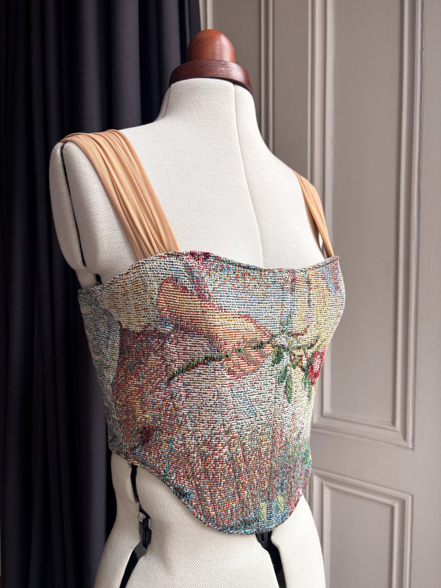'Rose's Touch' Corset | S Straight Bust