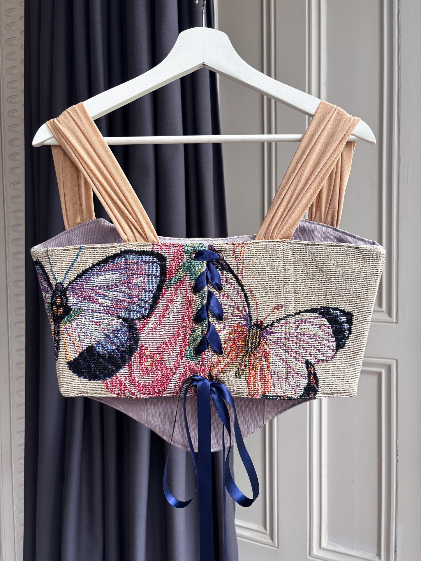 'Eclipse Flutter' Corset | L Curved Bust