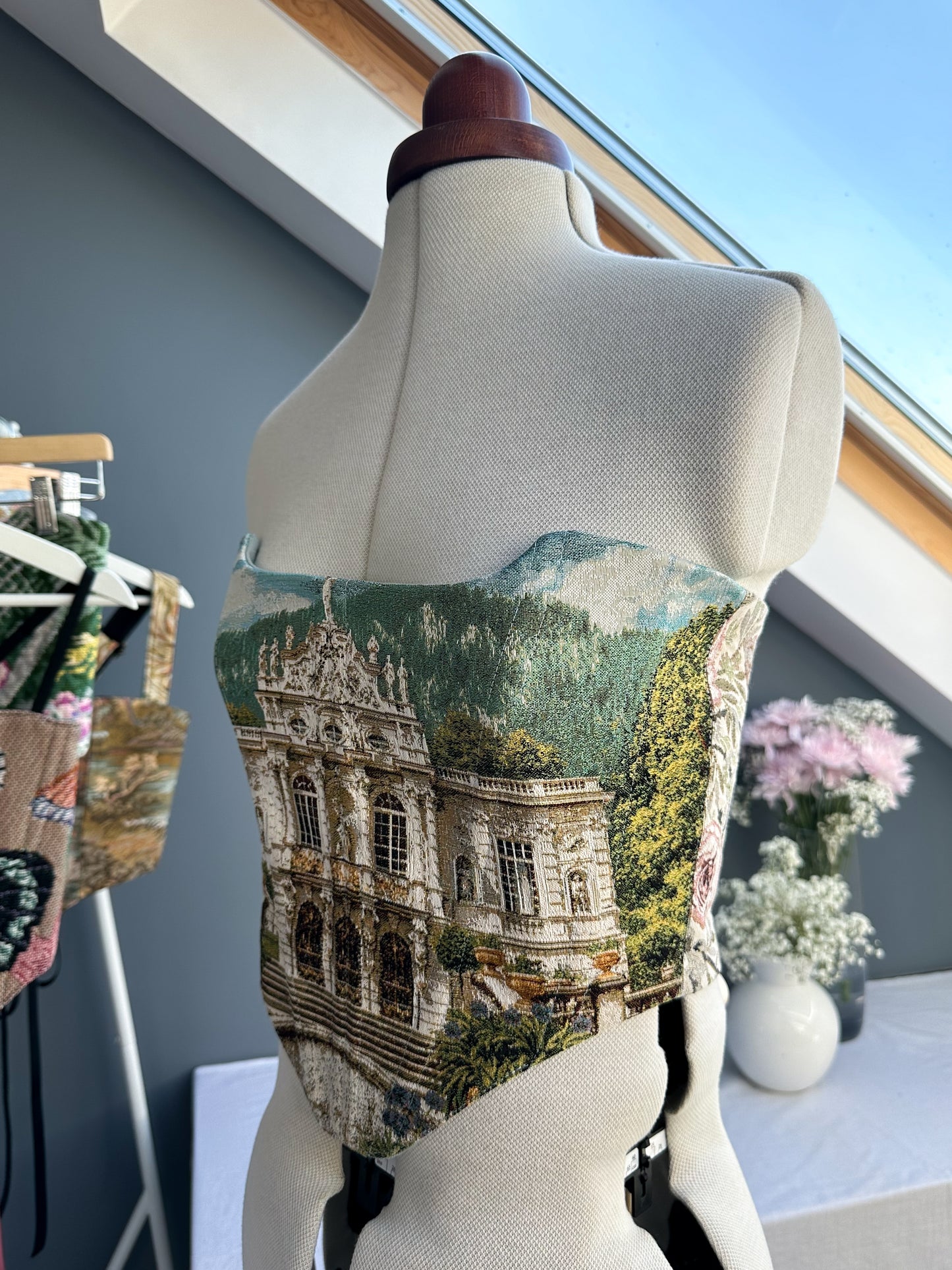 'Whistledown Manor' Corset | S Straight Bust