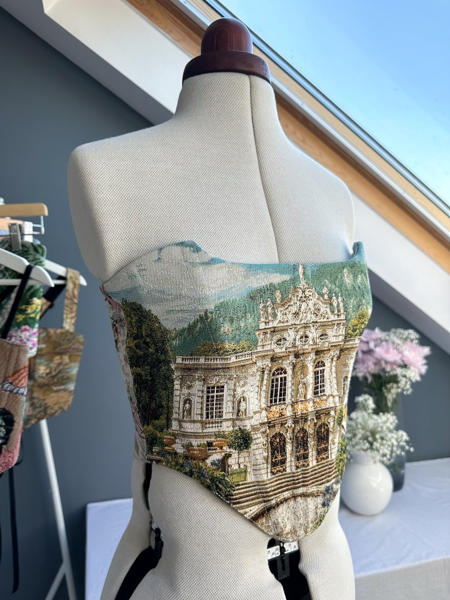 'Whistledown Manor' Corset | S Straight Bust