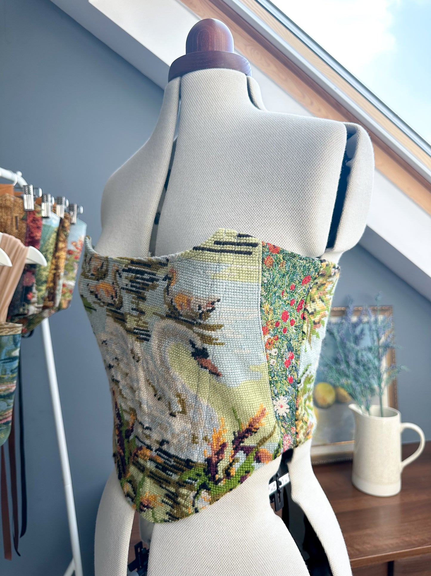 'Ivory Swan' Corset | M Straight Bust