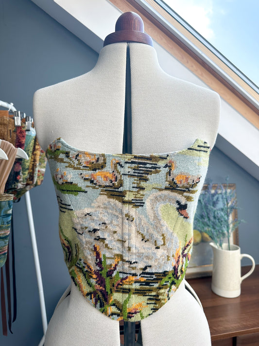 'Ivory Swan' Corset | M Straight Bust
