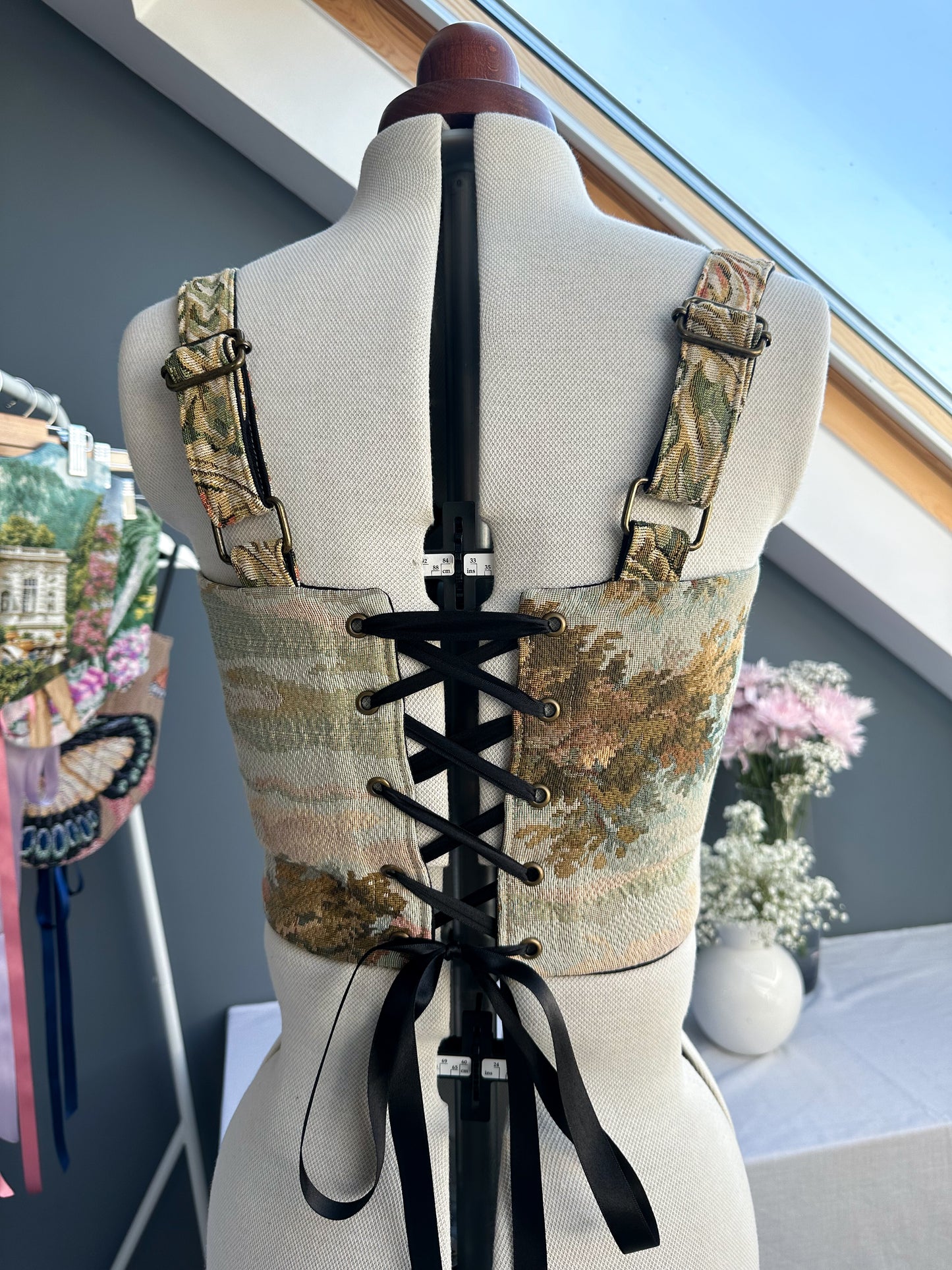 'Silken Swans' Corset | M Curved Bust