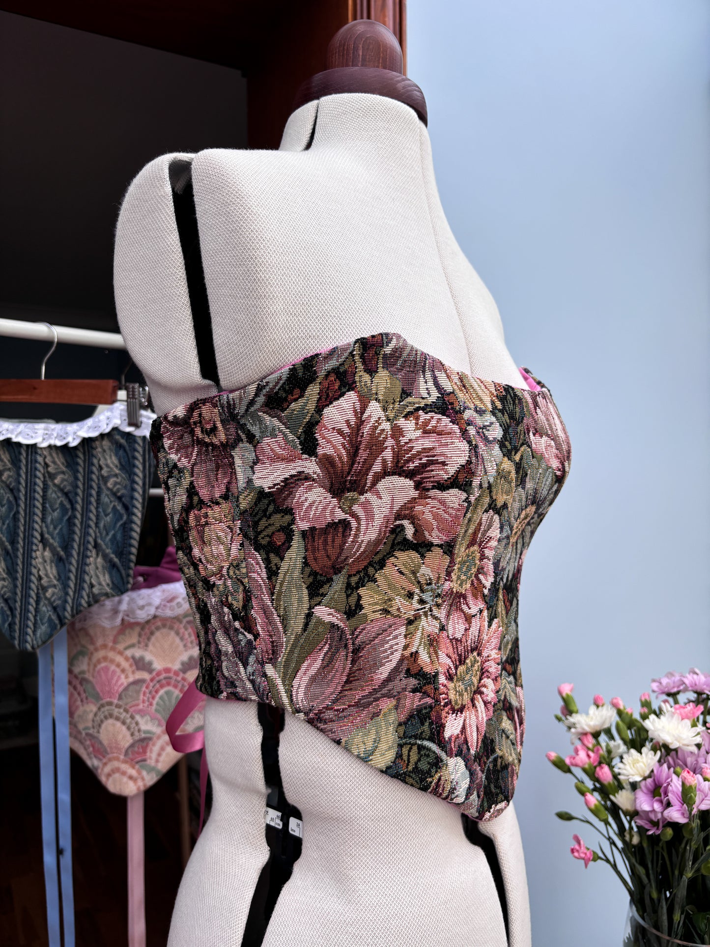 ‘Flowerbed Folly' Corset | M Curved Bust