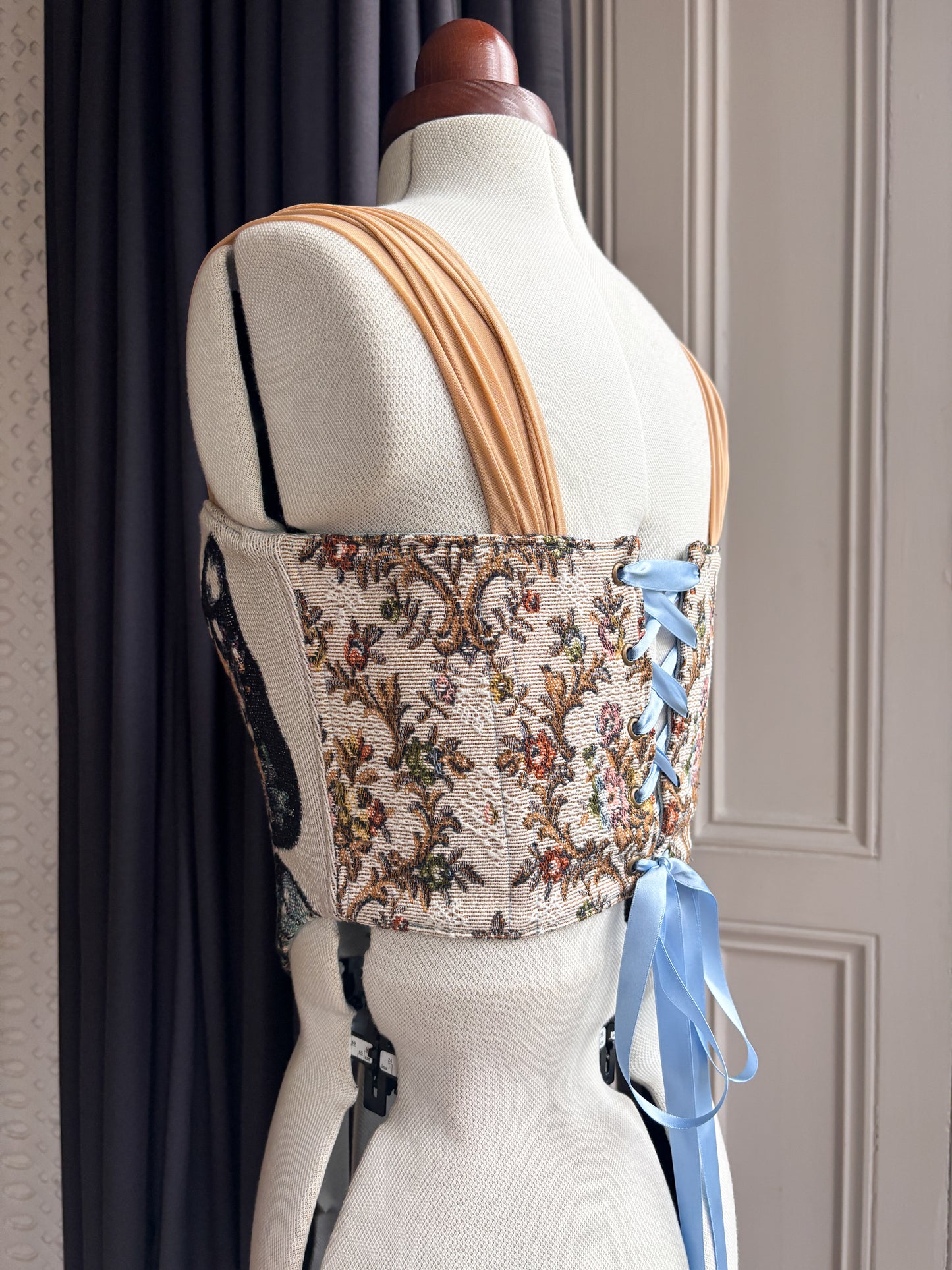 'Butterfly Butterfly' Corset | M Straight Bust