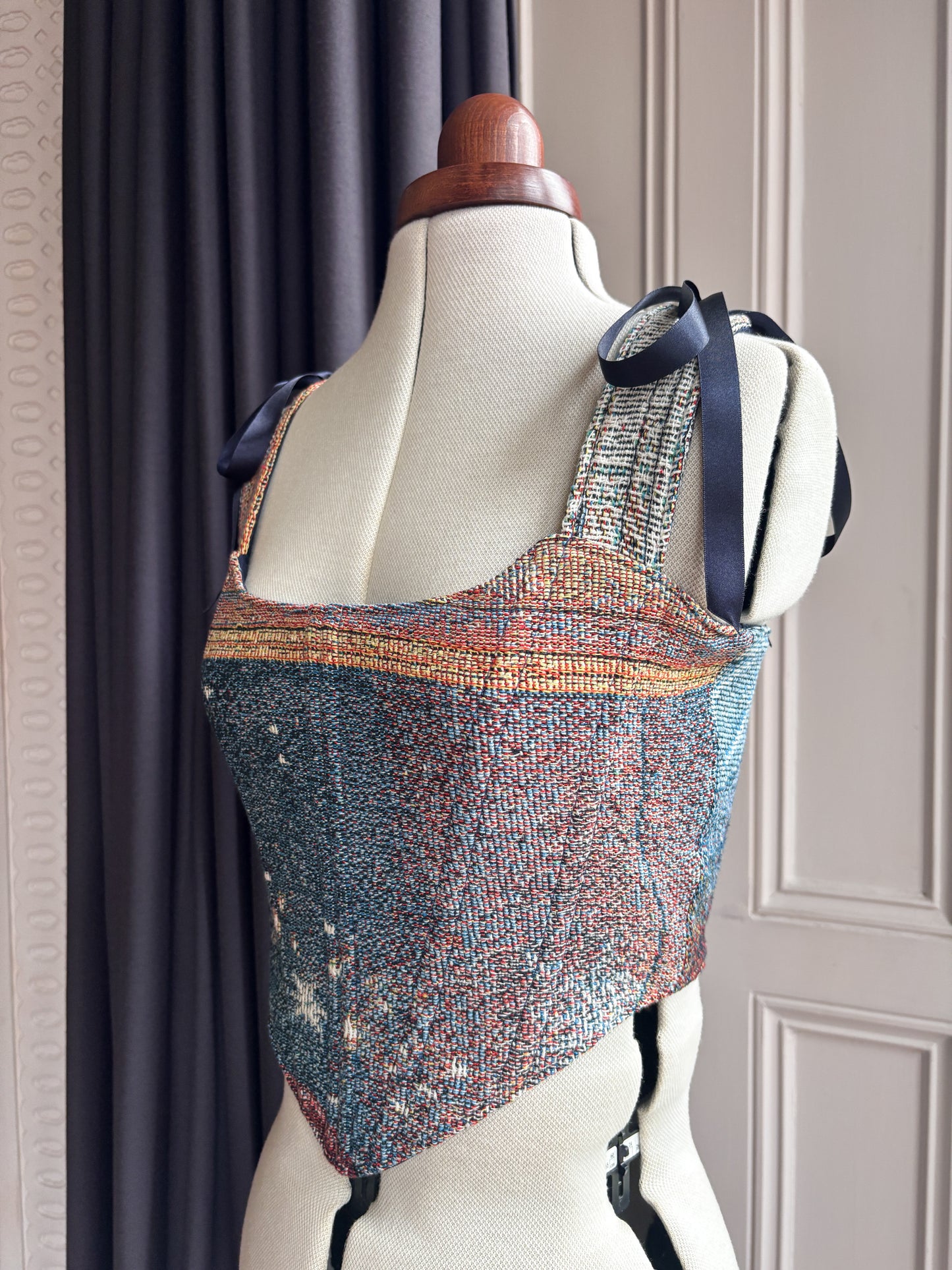 'Skyfall' Corset | M Straight Bust