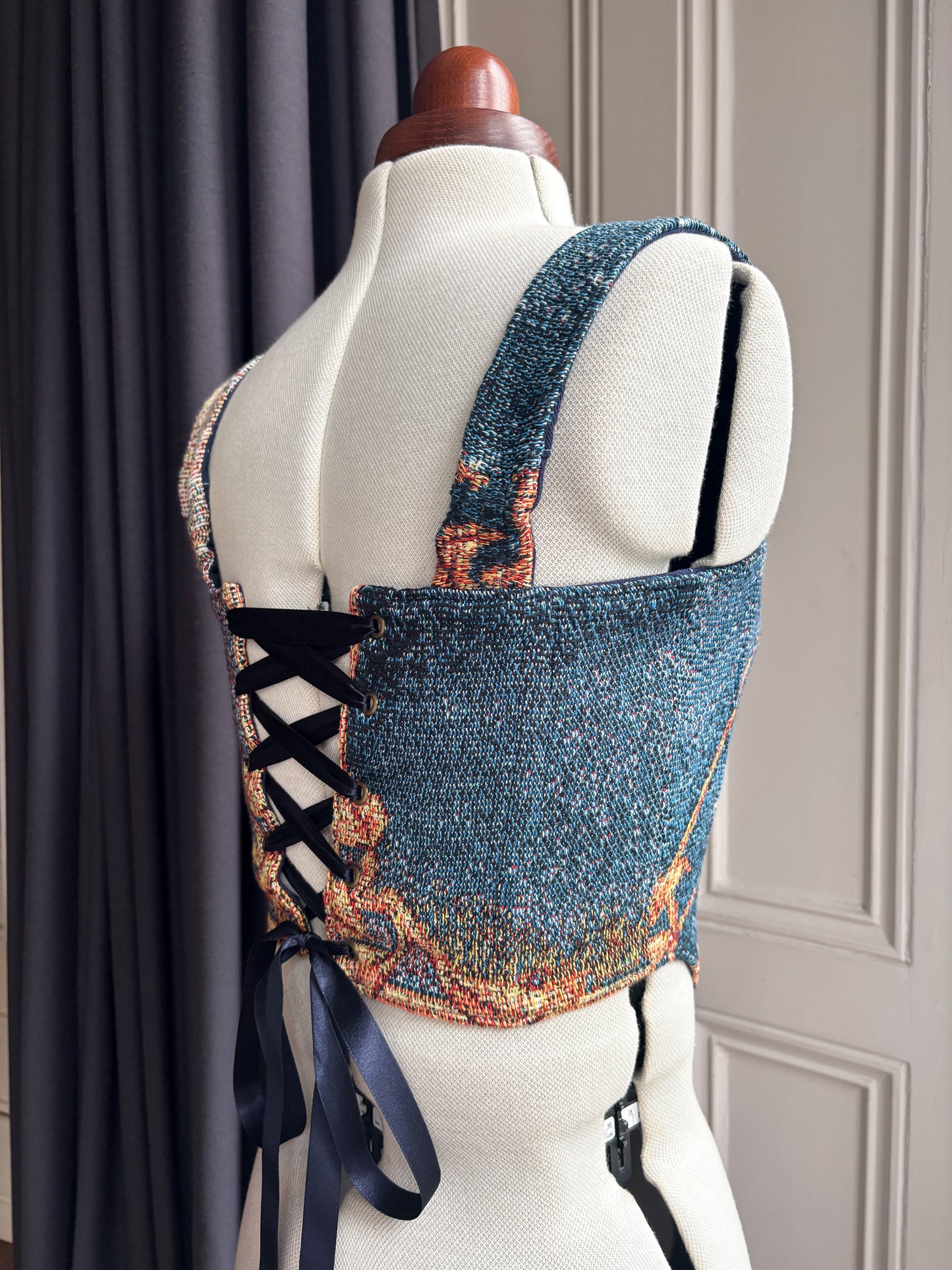 'Stellar Vista' Corset | S Straight Bust