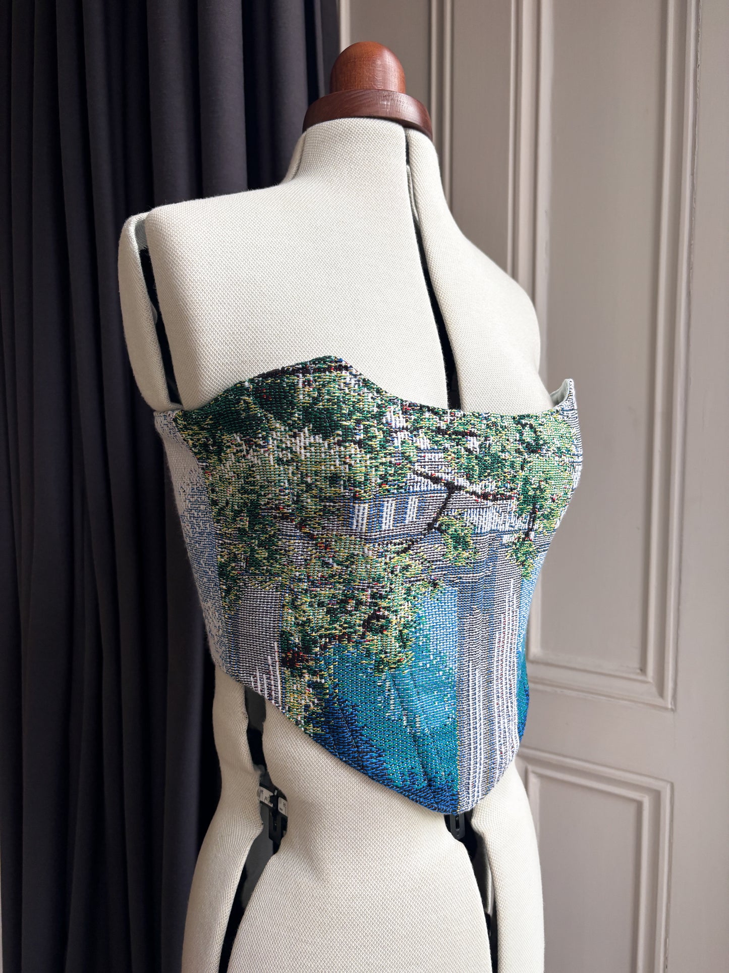 'Athena's Rise' Corset | M Straight Bust